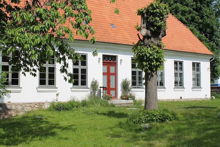 Ferienwohnung für 7 Personen, mit Terrasse und Garten in Steffenshagen
