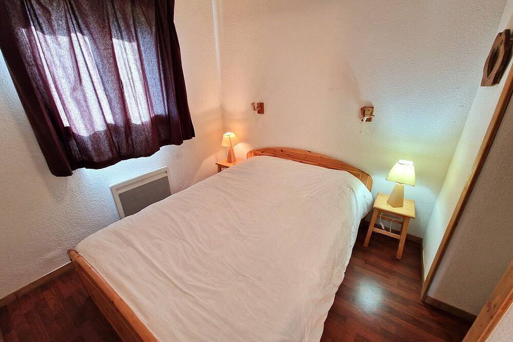 Entire apartment, Cozy 2-Room Cabin for 4/6 - Prime Location near Lifts & Shops in Valfréjus, Modane