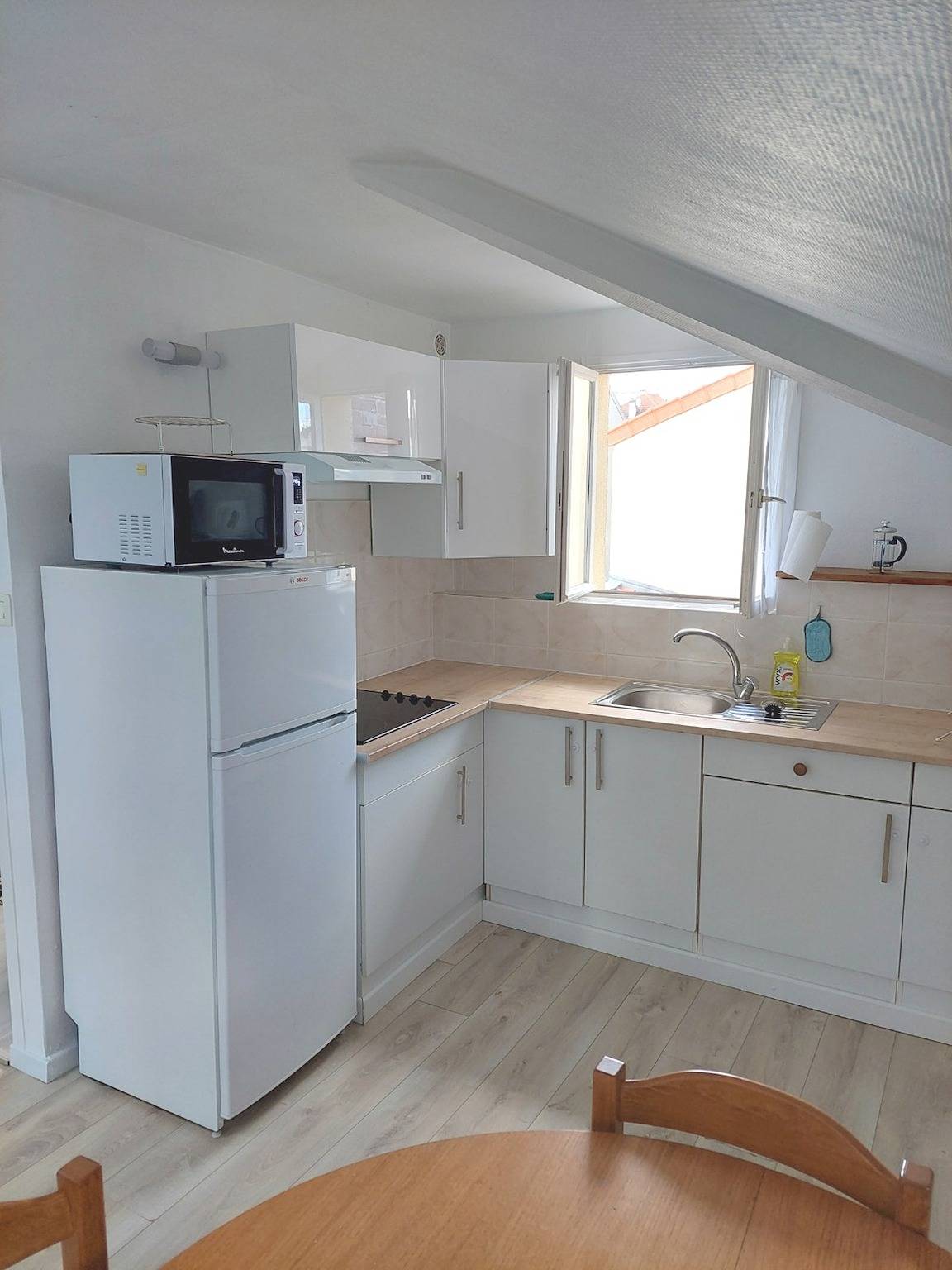 Appartement entier, Appartement confortable à Rosny-sous-Bois, 38m² + Vue sur la ville in Rosny-sous-Bois, Seine-Saint-Denis