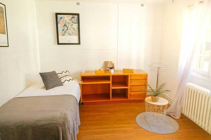 Location de vacances pour 15 personnes, avec jardin et terrasse à La Ferté-Saint-Cyr - 4