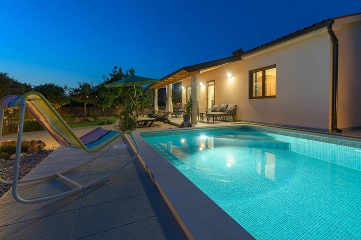 Ferienhaus für 5 Personen, mit Pool - 1