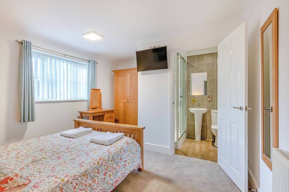 4 bedroom accommodation in Sea Palling in Sea Palling, The Broads