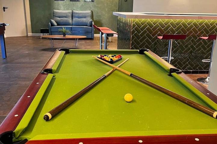Luxe Experience Toledo | Pool | BBQ | Billiards | Billiards in Layos, Toledo Province