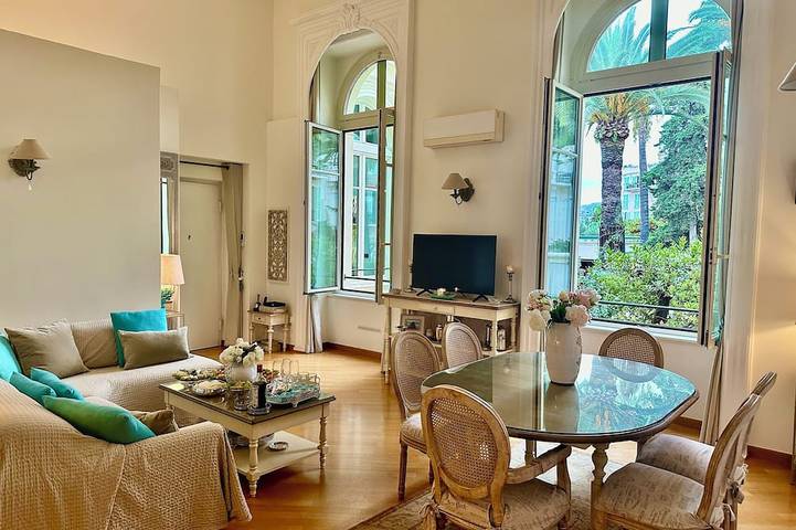 Vacation rental for 6 people, with yard in Menton
