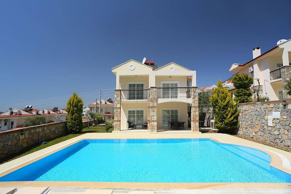 Luxury Villa With Large Pool And Panoramic Views Of The Babadag Mountains in Fethiye, Muğla Province