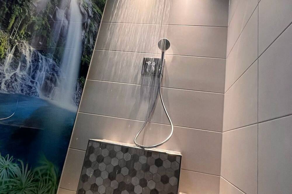 Ganze Wohnung, Elegante Ferienwohnung in Hollnich mit Garten in Habscheid, Eifelkreis Bitburg-Prüm