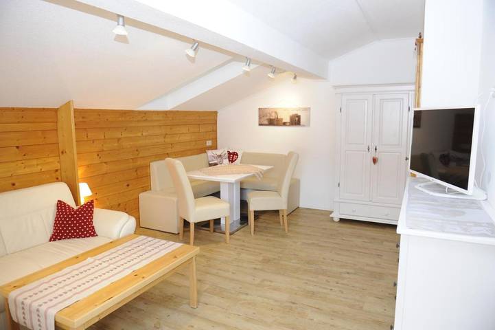 Ferienwohnung für 4 Personen, mit Terrasse und Ausblick sowie Sauna, mit Haustier in Obertauern - 3
