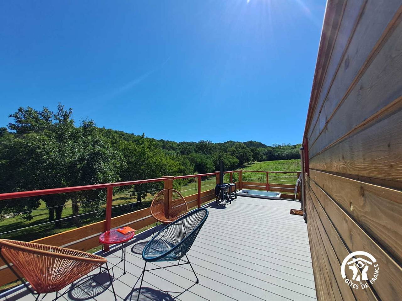 Gîte für 2 Personen mit Terrasse in Castelnau-de-Montmiral, Albi und Umgebung
