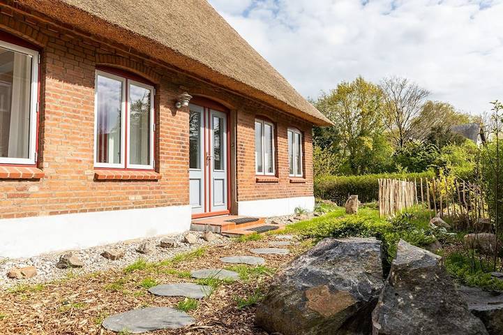 Bauernhof für 4 Personen, mit Garten und Terrasse, mit Haustier in Boren