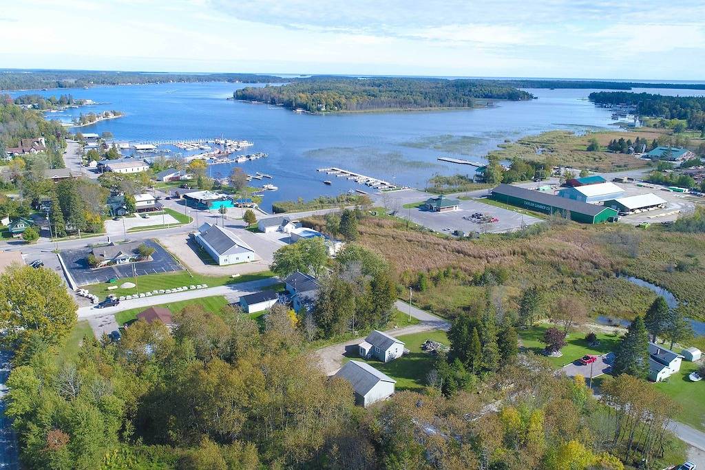 Cozy Cedarville Cottage - Walk to Lake Huron! in Mackinac County