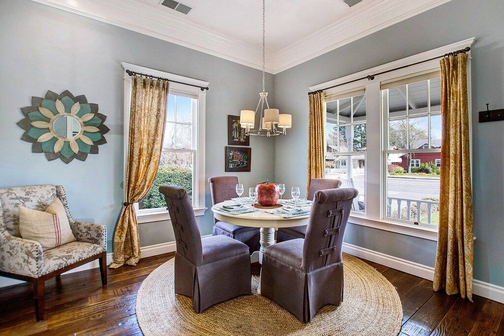 Historischer Bungalow, 3 Blocks vom Sonoma Plaza, High-End-Oberflächen. Fahrräder inklusive in Sonoma, California North Coast