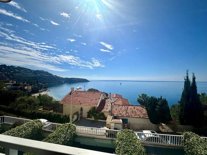 Gîte pour 3 personnes, avec piscine ainsi que vue et terrasse, animaux acceptés dans Plage Du Golfe Bleu Roquebrune Cap Martin - 2