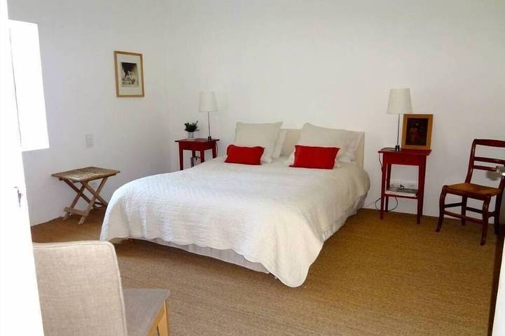 Location de vacances pour 14 personnes, avec terrasse et jardin à Brantes - 3