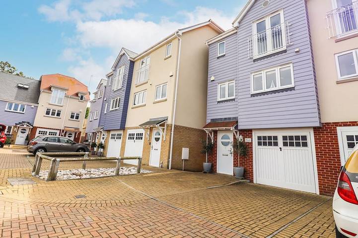 Cottage for 10 people, with garden in Broadstairs