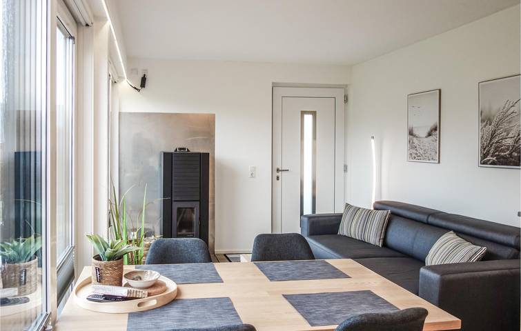 Gemütliche Wohnung mit Parkplatz, Terrasse und Internet in Otterndorf, Cuxland