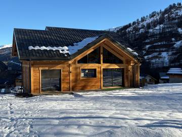 Chalet pour 12 personnes, avec jardin, animaux acceptés à Valloire