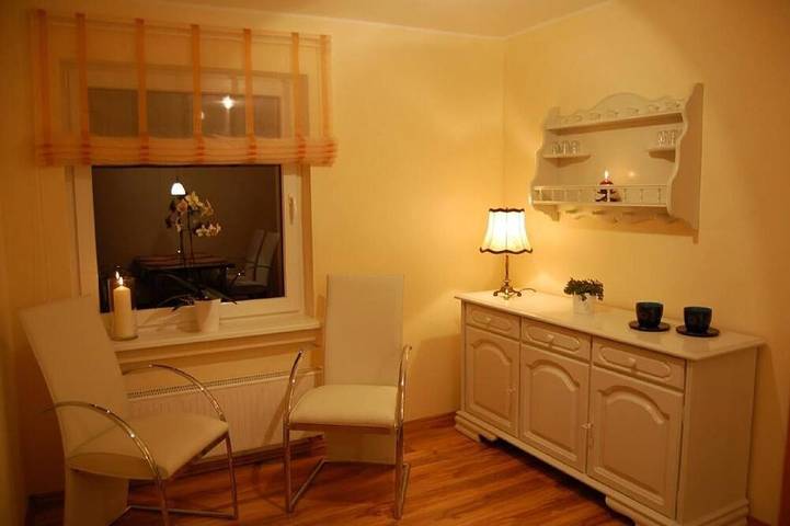 Ferienwohnung für 4 Personen, mit Balkon und Garten in Neuastenberg