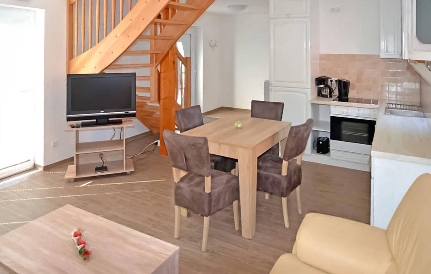 Ganze Ferienwohnung, Rückzugsort am Meer mit Terrasse und Parkplatz | Zansen Beach 2km in Feldberger Seenlandschaft, Mecklenburg-Strelitz