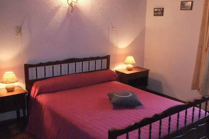 Gîte pour 4 personnes, avec jardin à Saint-Bresson - 3