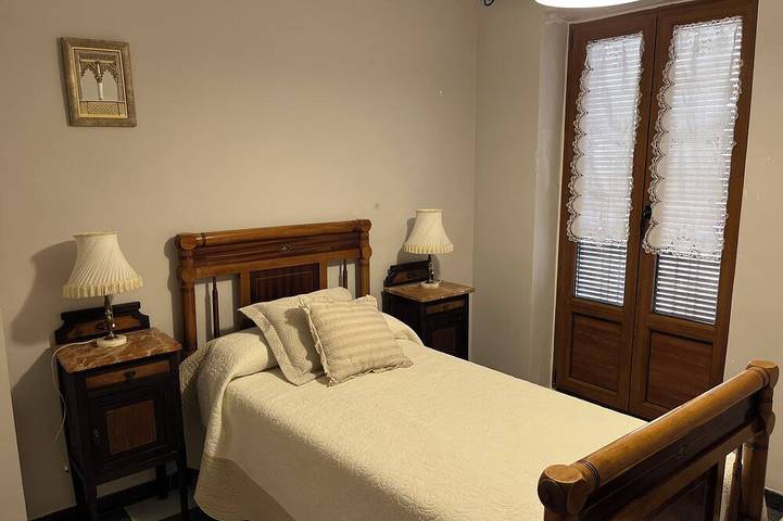 Casa el centro del pueblo con todas las comodidades. in Biar, Interior de Alicante