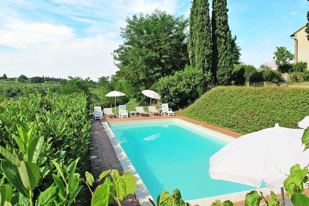 Splendida villa con piscina privata, WIFI, TV, terrazza, animali ammessi e vista panoramica in Scandicci, Firenze province