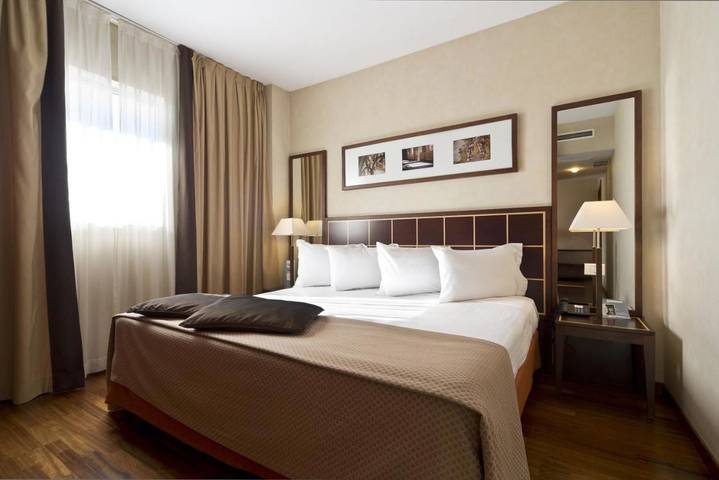 Hotel für 10 Personen, mit Garten - 1