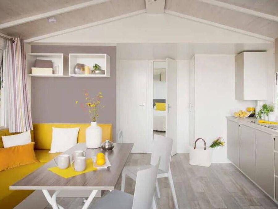 Camping Domaine du Logis - Mobilhome 4 personnes - Mobil-home | Comfort | 2 Ch. | 4 Pers. | Terrasse simple | Tv in La Chapelle-aux-Filtzméens, Région de Saint-Malo