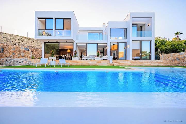 Villa for 8 people, with hot tub and garden as well as terrace - 1