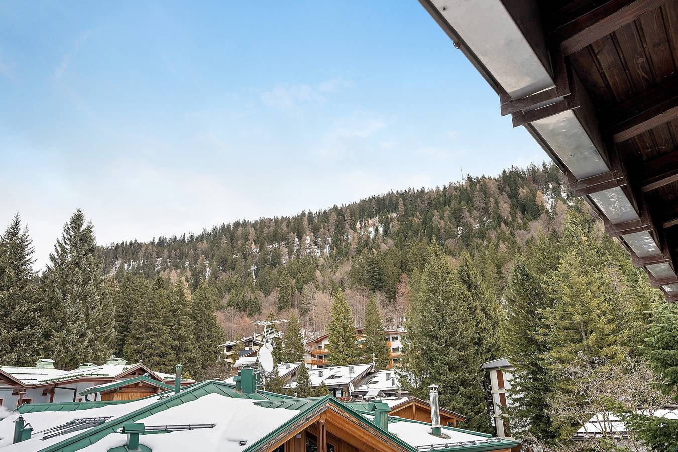Appartement Design à Campiglio 400m avec Vue Montagne, Wi-Fi et Climatisation in Tre Ville, Massif de Brenta