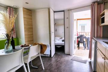 Camping für 5 Personen in Saint-Saturnin-lès-Apt, Regionaler Naturpark Luberon, Bild 3