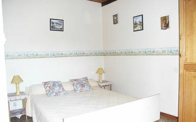 Gîte pour 4 personnes, avec jardin et terrasse, animaux acceptés à Barjols