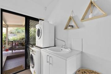 Holiday Home for 8 People in Salamander Bay, Hunter Valley, Photo 1