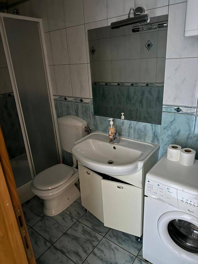 Maison d’hôte pour 4 personnes, avec Balcon et Terrasse ainsi que Jardin et Vue à Makarska - 4