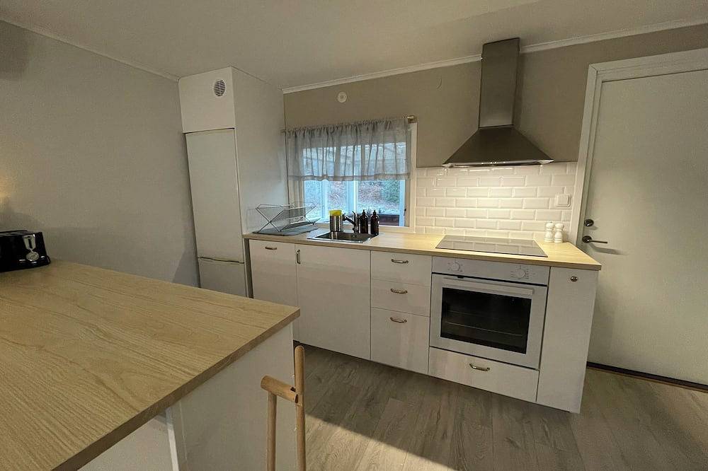 Stunning home near lake Åsnen - includes boat in Asnen