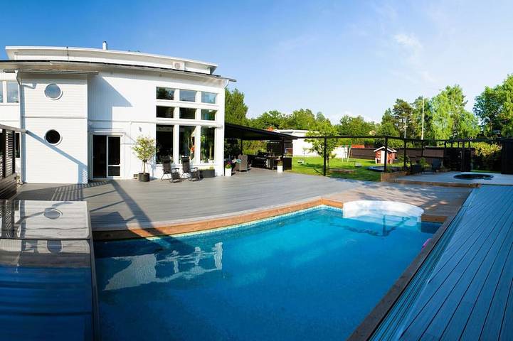 Villa für 16 Personen, mit Sauna und Whirlpool sowie Garten und Balkon, mit Haustier - 1