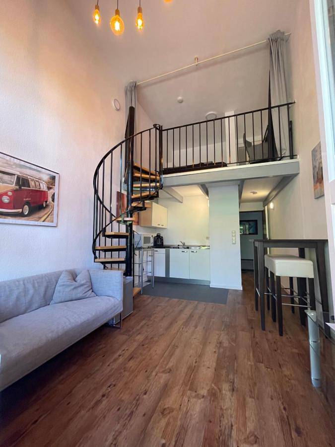 Ferienwohnung für 3 Personen, mit Ausblick und Pool sowie Sauna und Balkon - 1