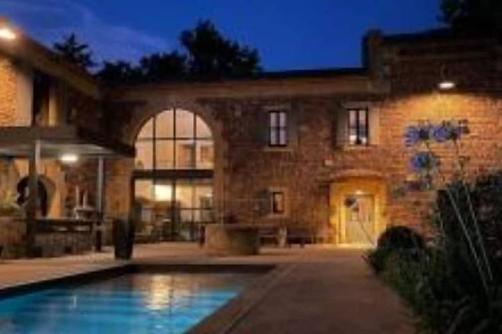 Chambre d’hôte pour 2 personnes, avec piscine ainsi que sauna et jacuzzi à Istres