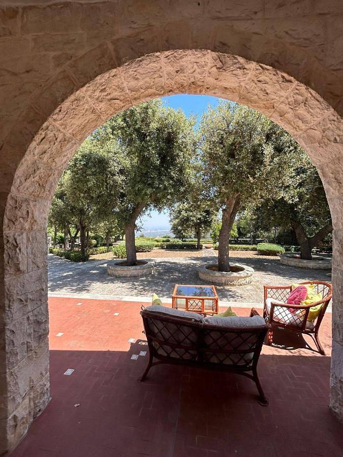 Gîte pour 8 personnes, avec jardin et vue à Impalata