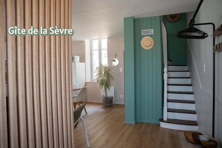 Location de vacances pour 6 personnes, avec vue et jardin à Saint-Laurent-sur-Sèvre - 3