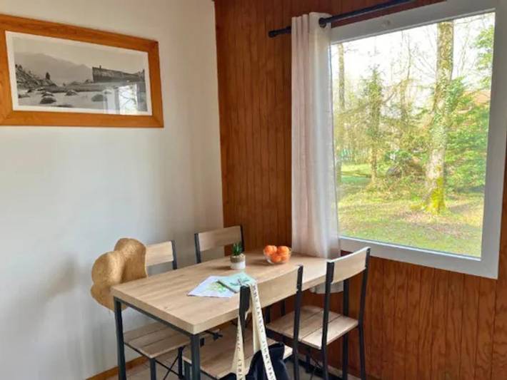 Camping Relais du Léman Pausado - Chalet 4 personnes - Chalet 4 places Cosy Small: 3 adultes + 1 enfant de moins de 9 ans in Messery, Région de Thonon-les-Bains