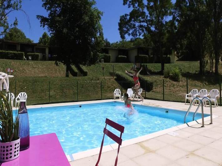 Appartement de vacances pour 6 personnes, avec piscine, adapté aux familles en Auvergne