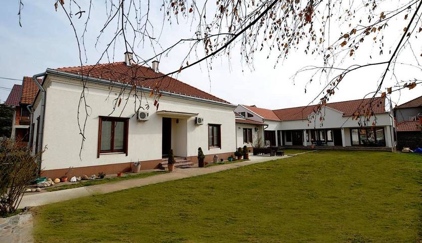 Appartement de vacances pour 4 personnes, avec vue ainsi que jardin et terrasse