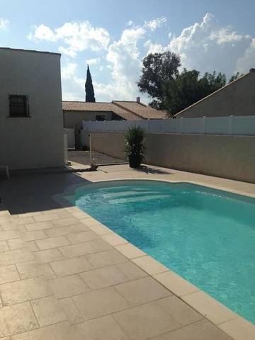 Gîte pour 4 personnes, avec piscine ainsi que terrasse et jardin à Balaruc-le-Vieux