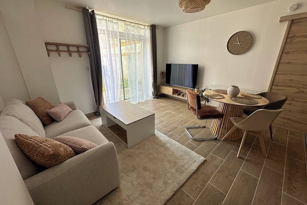 Appartement entier, L’Échappée – T2 cosy à Brissac, charme et calme proche vignes in Brissac-Quincé, Vallée de la Loire