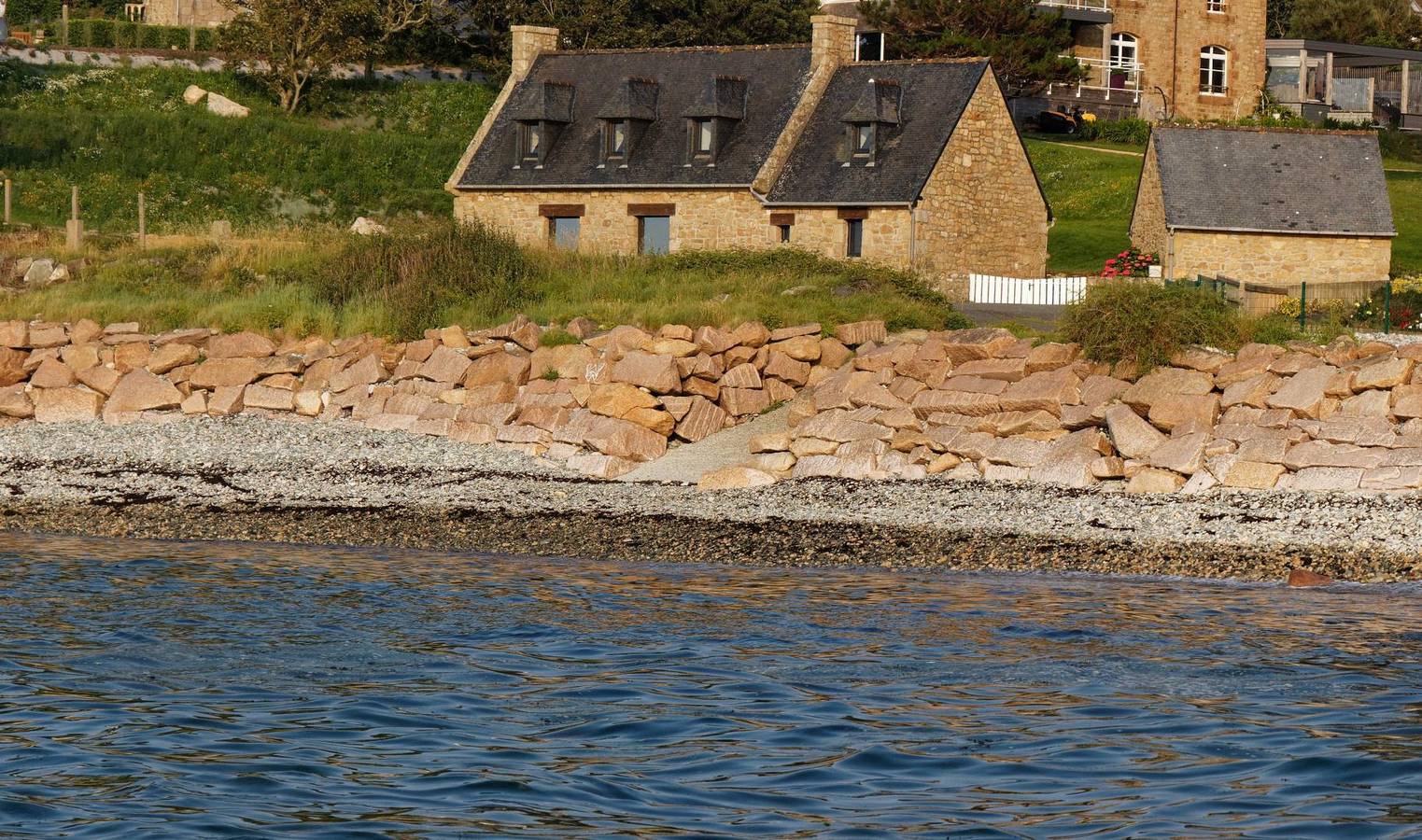 Ar Men in Trévou-Tréguignec, Côte de Granit Rose