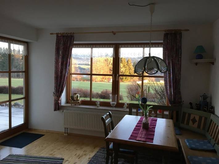 Ferienwohnung für 2 Personen, mit Terrasse und Garten sowie Ausblick und Seeblick in Sulzberg - 4