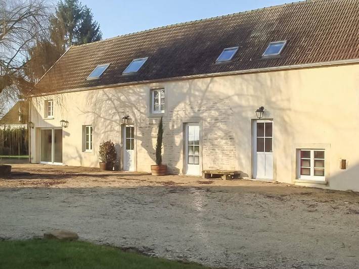 Geräumiges Haus bei Beaune mit privatem Pool, Klimaanlage und Parkplatz in Meursanges, Beaune und Umgebung