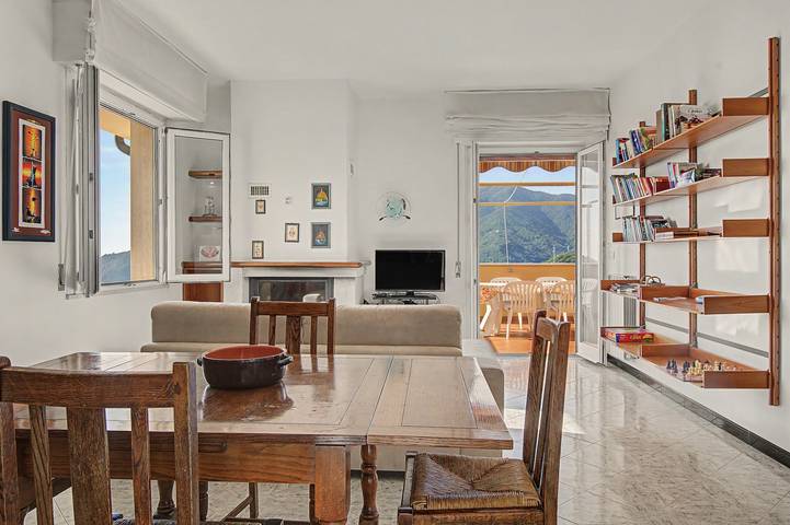 Appartamento intero, Appartamento 'Orizzonte' con vista mare, Wi-Fi e aria condizionata in Moneglia, Riviera di Levante