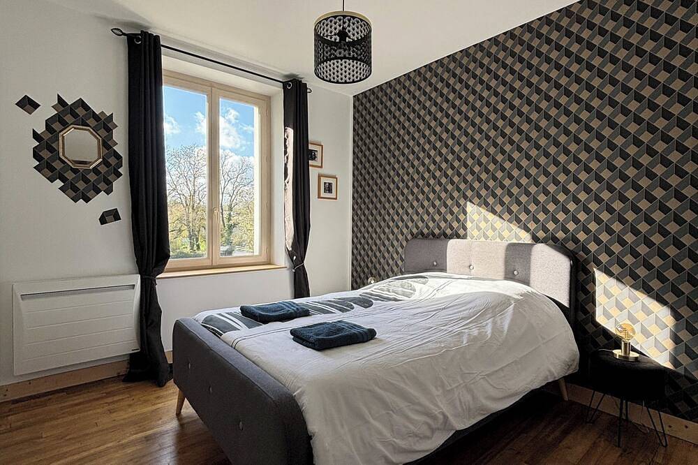 Gîte 8 pers Vivonne - Terrace, decor and table soccer in Vivonne, Vienne