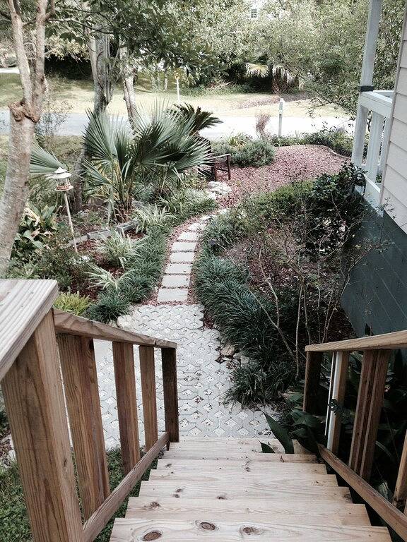 Ganze Wohnung, Ananas-Palmen-im Stadtzentrum gelegenes Dachboden B & B und Gärten in Ocean Springs, Mississippi Gulf Coast